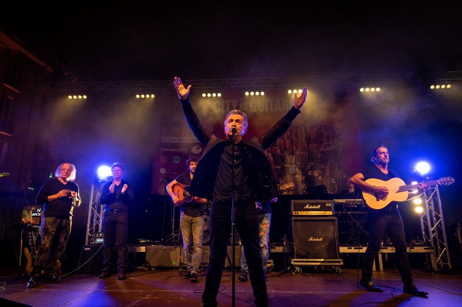 City of Guitars, Locarno ‘al centro della musica’